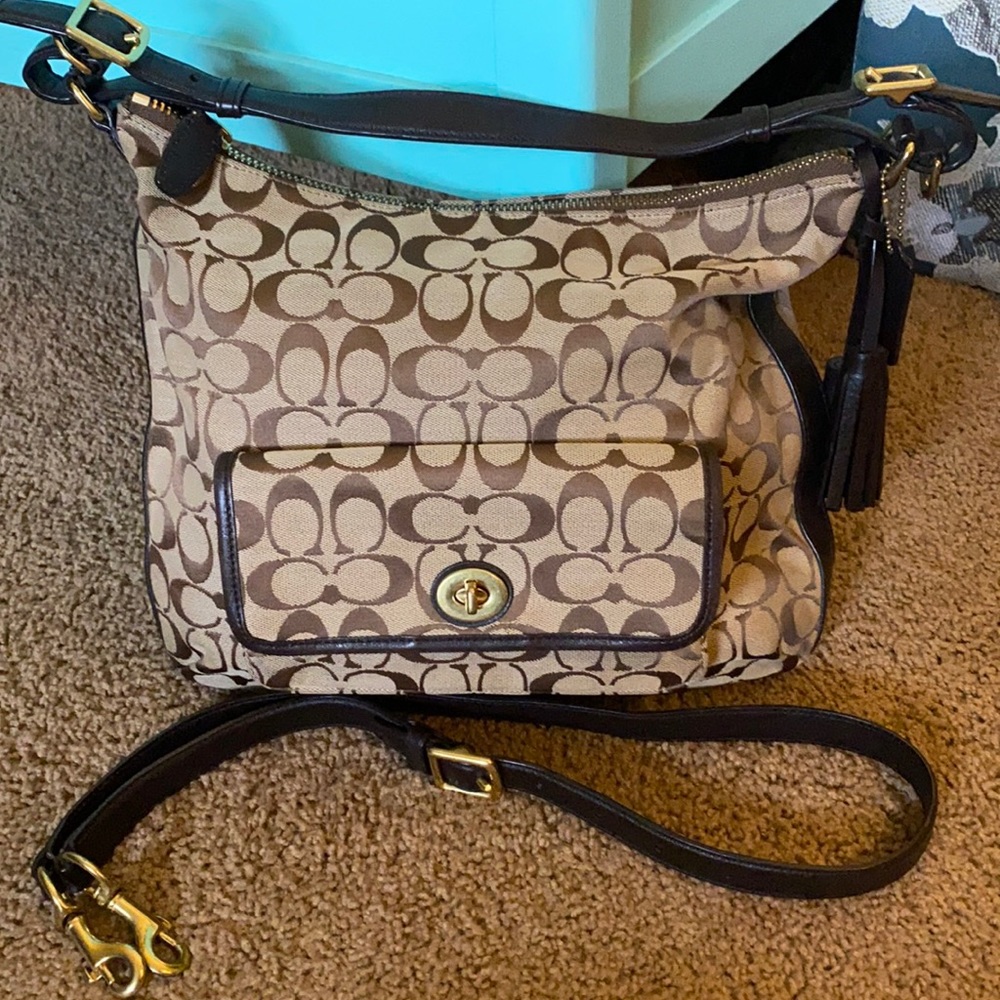 Coach Legacy Courtenay khaki signature hobo